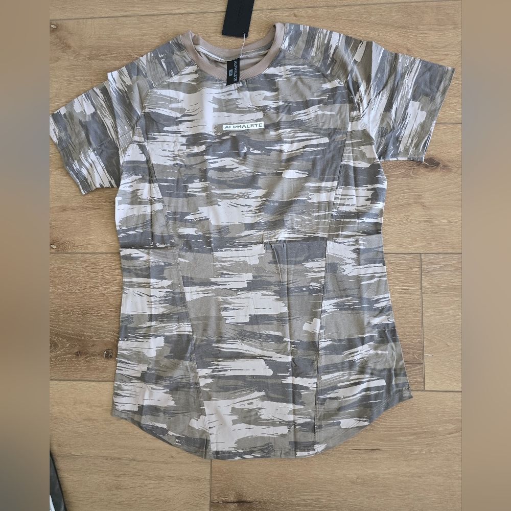 Nwt Alphalete mens velocity tee shirt tan canvas camo